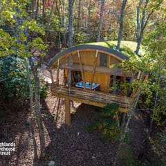 The Marsu - Nest-Shaped Cocoon Treehouse