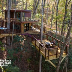 The Mēos - Earthy Treehouse & Suspended Platform