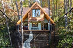 A-Frame Treehouse with Giant Treetop Net - The Carpentree