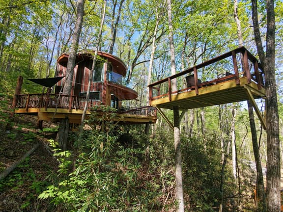 Mushroom-Inspired Treehouse with Living Roof - The Mēos